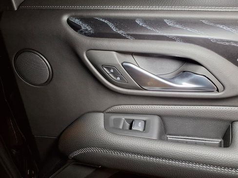 Used 2022 GMC Yukon Denali image 23