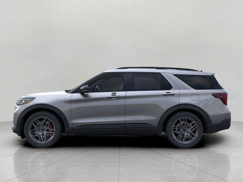 New 2026 Ford Explorer ST-Line w/ ST-Line Street Pack AWD/4WD image 3