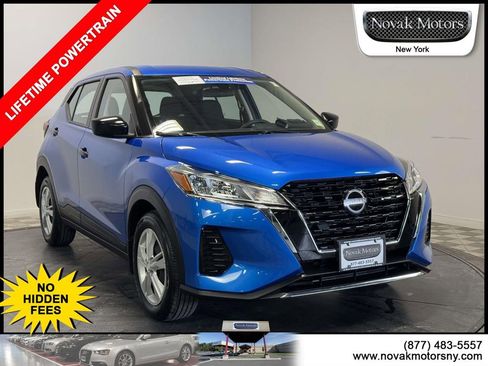 Used 2024 Nissan Kicks S FWD image 1