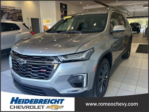 Certified 2023 Chevrolet Traverse RS FWD image 6