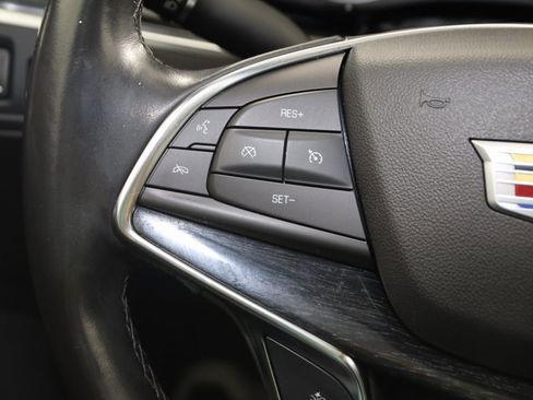 Used 2022 Cadillac XT5 Premium Luxury image 37