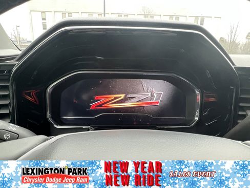 Used 2024 Chevrolet Silverado 2500 LT w/ Convenience Package image 13