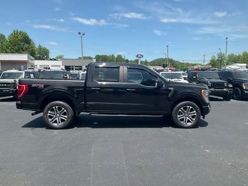 Certified 2022 Ford F150 XL w/ STX Appearance Package AWD/4WD image 4