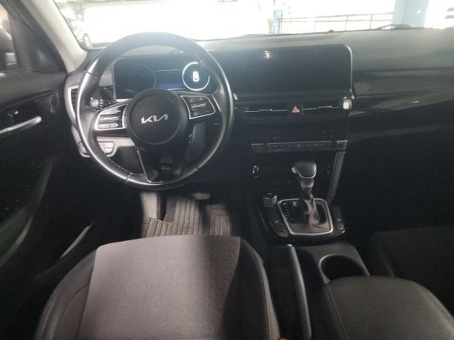 Certified 2024 Kia Seltos S FWD image 6