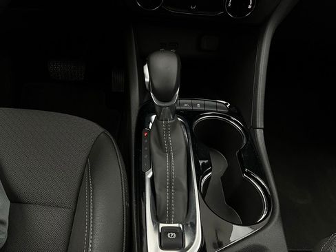 Used 2025 Buick Encore GX Preferred image 22