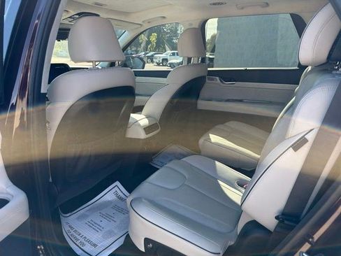 Used 2024 Hyundai Palisade Calligraphy FWD image 16