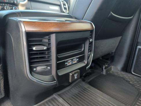 Used 2022 RAM 2500 Laramie AWD/4WD image 31