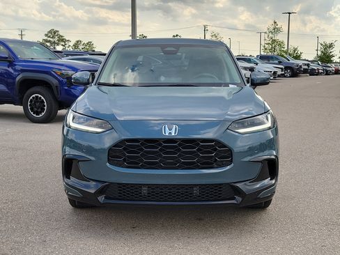 Used 2024 Honda HR-V EX-L image 2