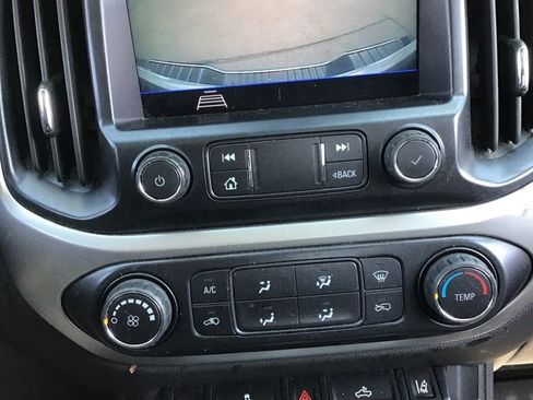 Used 2021 Chevrolet Colorado LT w/ Fleet Safety Package image 7