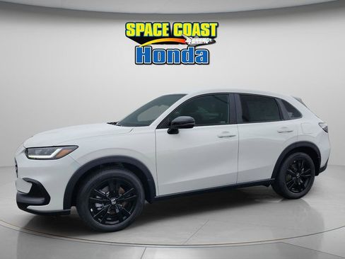 New 2026 Honda HR-V Sport image 13