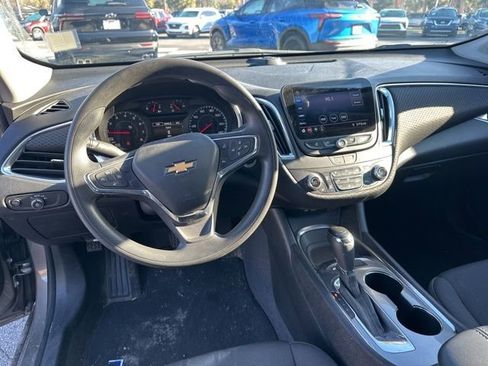 Used 2020 Chevrolet Malibu LT image 12