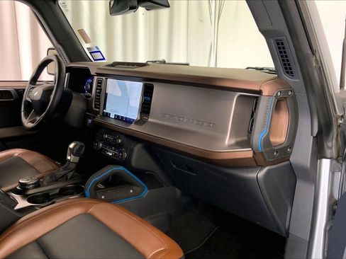 Used 2023 Ford Bronco Outer Banks AWD/4WD image 28