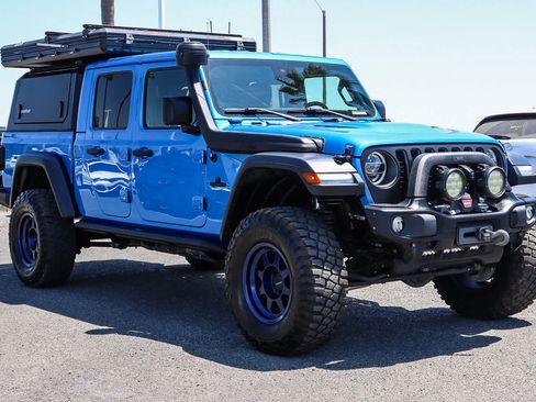 Used 2021 Jeep Gladiator Rubicon AWD/4WD image 3