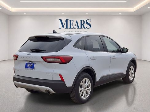 Used 2025 Ford Escape Active AWD/4WD image 5