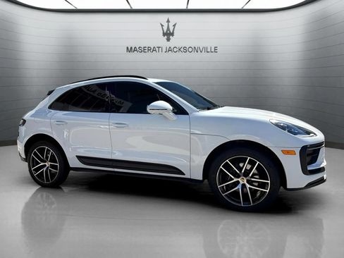 Used 2024 Porsche Macan AWD/4WD image 5