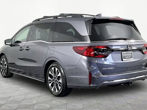 Used 2025 Honda Odyssey Elite image 4