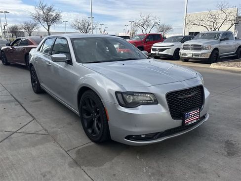Used 2021 Chrysler 300 S image 6