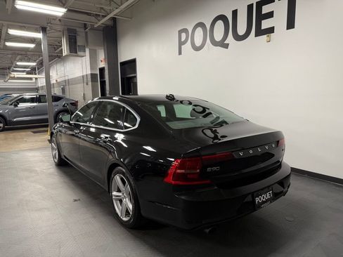 Used 2018 Volvo S90 T5 Momentum w/ Convenience Package AWD/4WD image 6