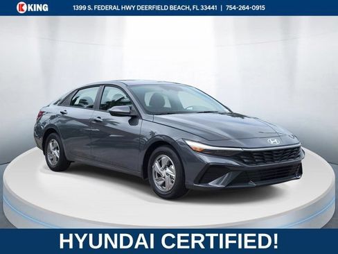 Used 2026 Hyundai Elantra SE FWD image 1