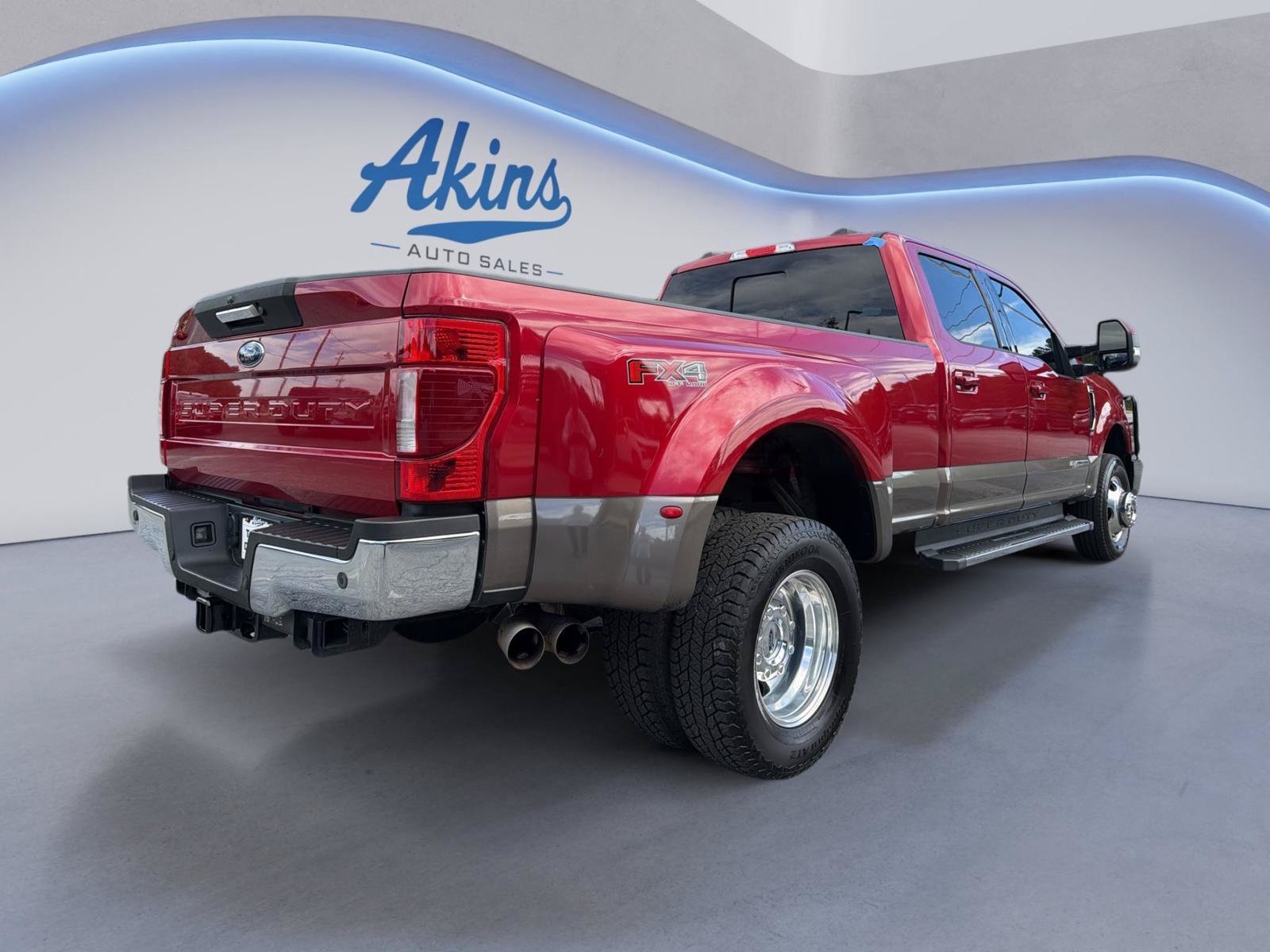 Used 2021 Ford F350 Lariat w/ Lariat Value Package AWD/4WD image 6