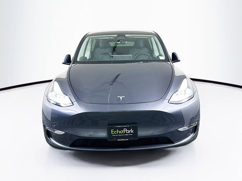 Used 2022 Tesla Model Y Performance image 2