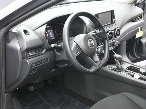 Certified 2025 Nissan Sentra S image 7