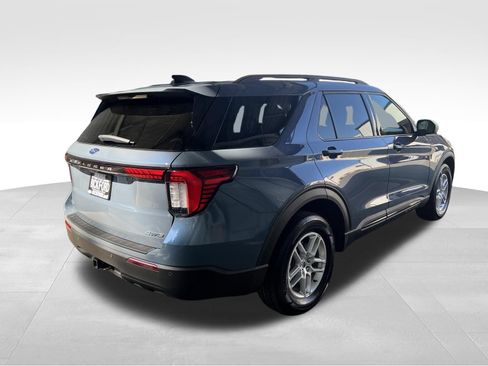 Used 2026 Ford Explorer Active AWD/4WD image 5