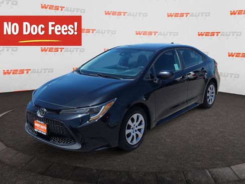 Used 2020 Toyota Corolla LE w/ Carpet Mat Package (TMS) FWD image 1