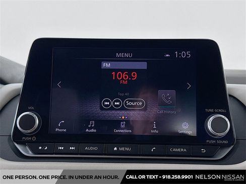 Used 2022 Nissan Rogue SV image 14