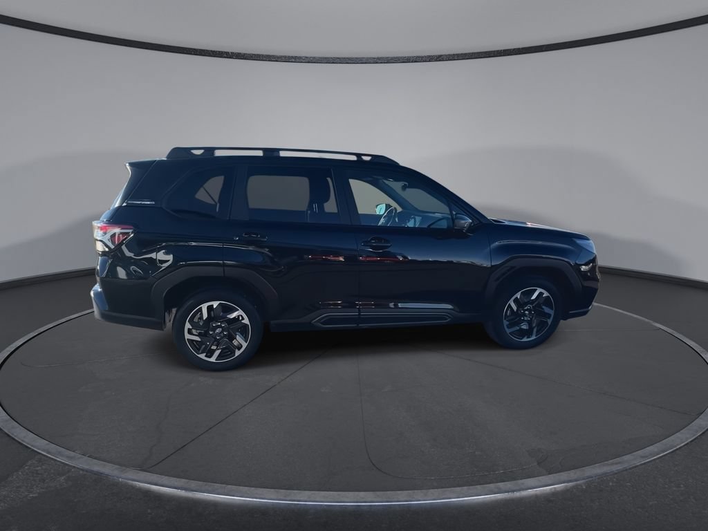 Used 2025 Subaru Forester Limited w/ Popular Package #1 AWD/4WD image 9