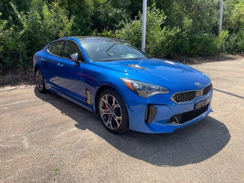 Used 2018 Kia Stinger GT1 AWD/4WD image 1