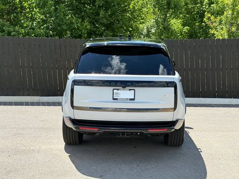Certified 2025 Land Rover Range Rover SV AWD/4WD image 4