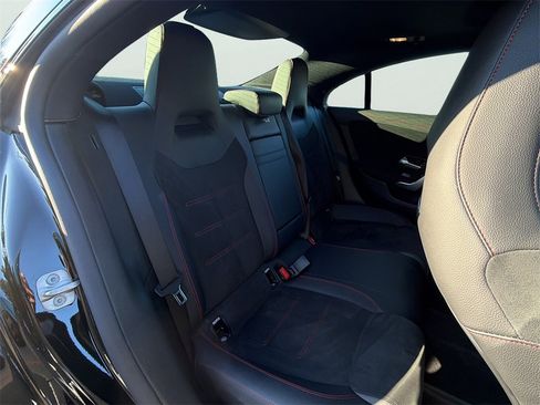 Used 2023 Mercedes-Benz CLA 250 image 10