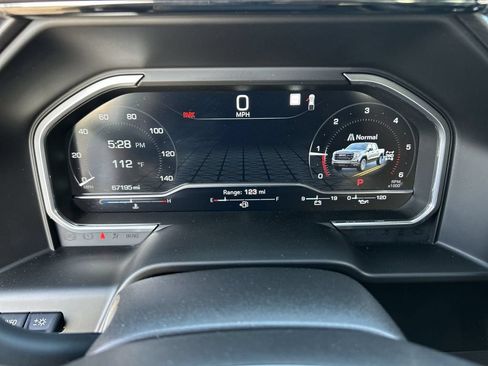 Used 2023 GMC Sierra 1500 AT4 w/ Technology Package AWD/4WD image 11