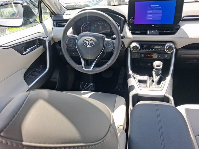 Used 2023 Toyota RAV4 XLE Premium FWD image 8