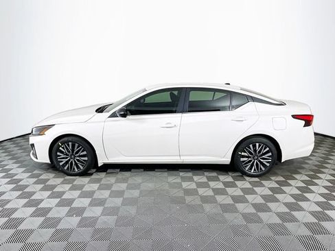 New 2026 Nissan Altima 2.5 SV FWD image 4
