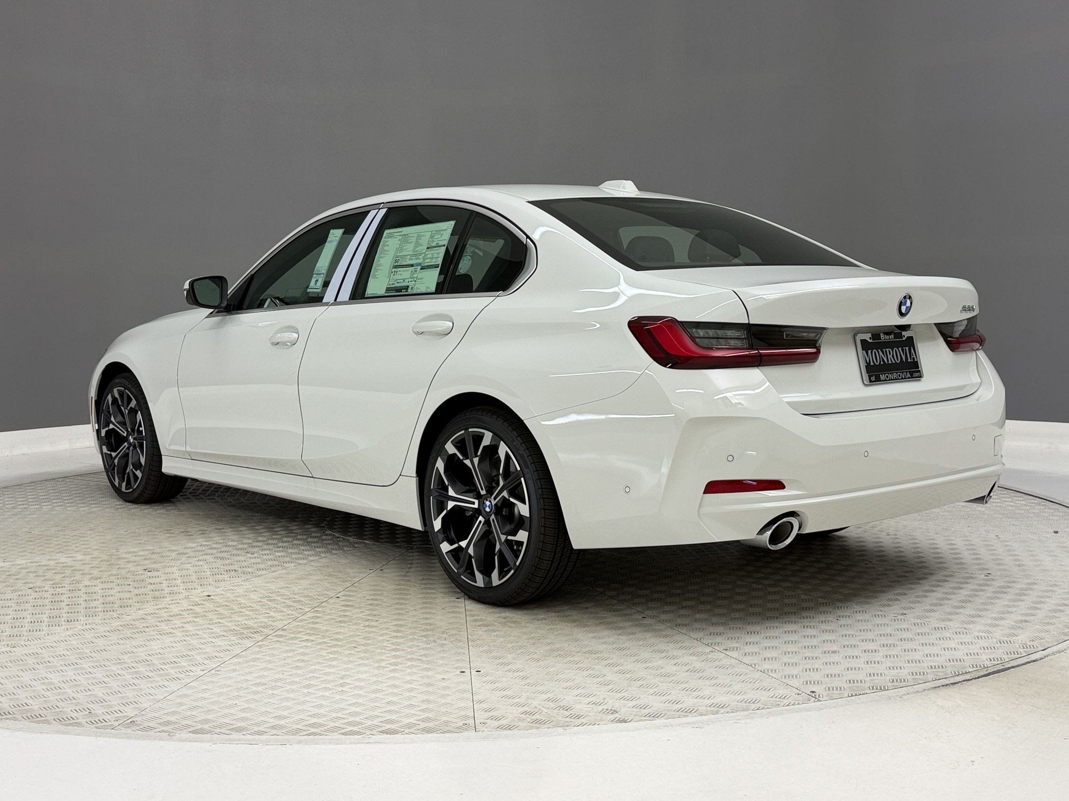 New 2026 BMW 330i Sedan w/ Convenience Package RWD image 3
