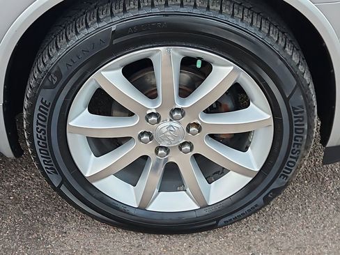 Used 2014 Buick Enclave Premium w/ Trailering Provision Package image 10