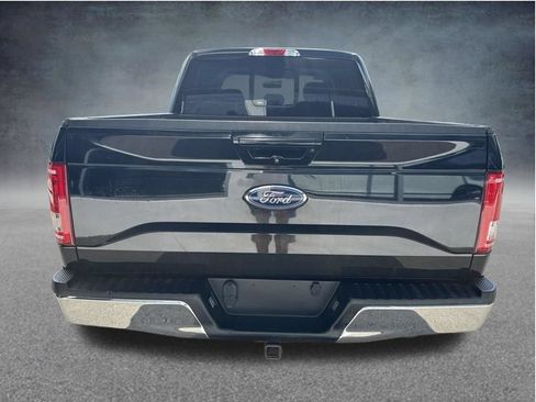 Used 2017 Ford F150 Lariat AWD/4WD image 4