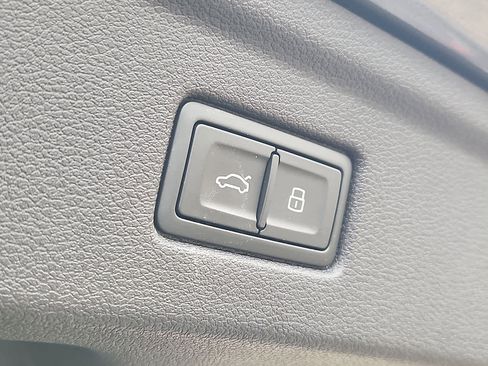 Used 2025 Audi A5 2.0T Premium Plus image 31