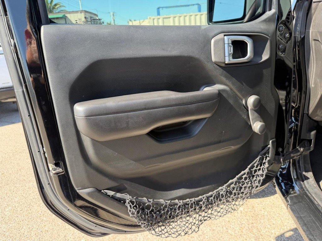 Used 2019 Jeep Wrangler Unlimited Sport AWD/4WD image 15