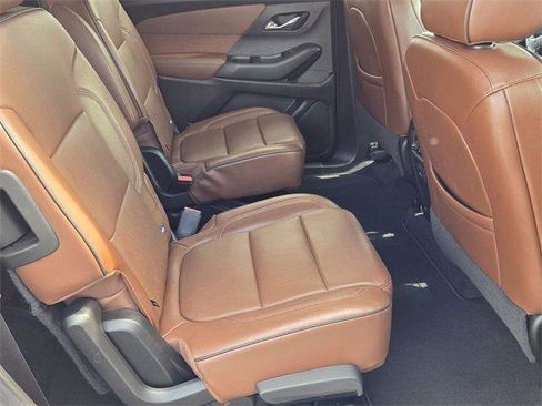 Used 2021 Chevrolet Traverse High Country image 15