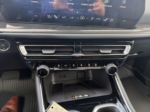 New 2026 Chevrolet Traverse High Country w/ LPO, Floor Liner Package image 16