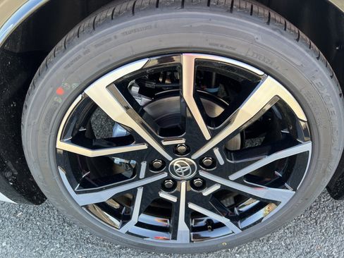 New 2026 Toyota Prius Plug-In Hybrid image 7