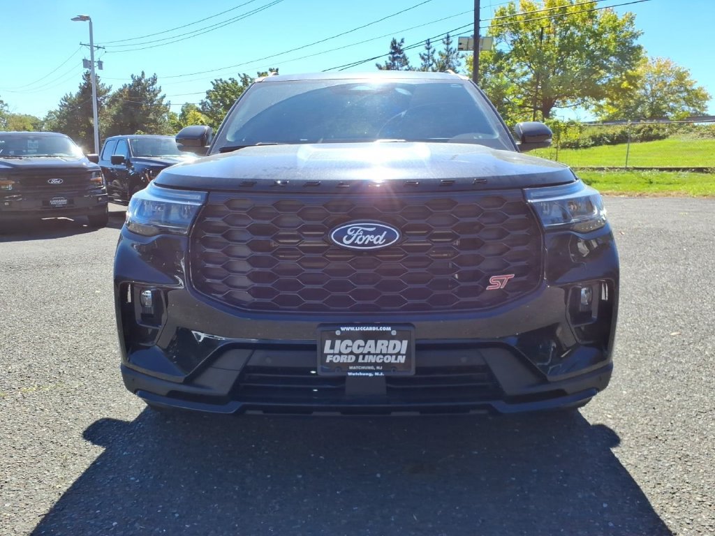 New 2026 Ford Explorer ST w/ Sun And Sound Package AWD/4WD image 2