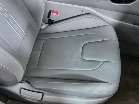Used 2023 Hyundai Elantra SEL FWD image 32