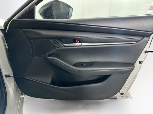 Used 2025 MAZDA MAZDA3 s FWD image 30