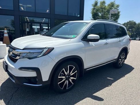 Used 2022 Honda Pilot Touring image 2