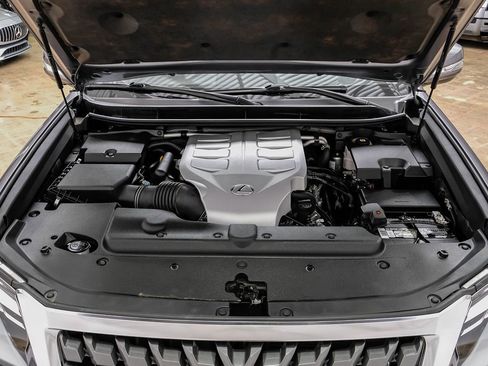 Used 2022 Lexus GX 460 Luxury w/ Sport Design Package image 46