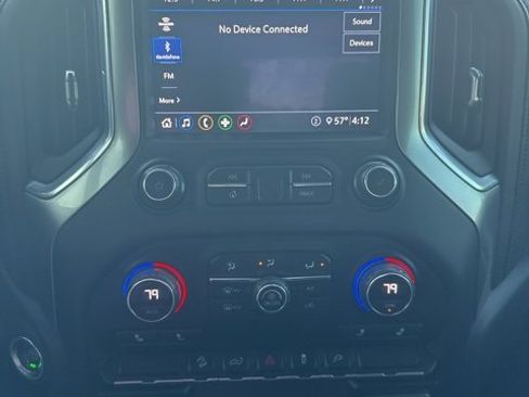 Used 2020 Chevrolet Silverado 2500 LTZ w/ Z71 Off-Road Package image 17